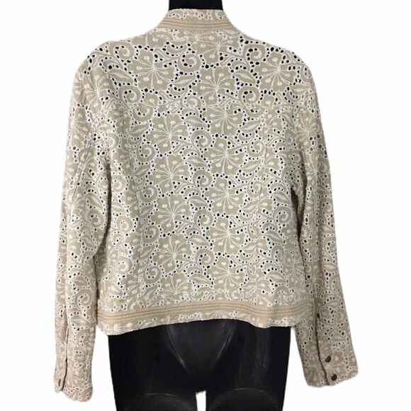Chico’s Linen Beige Eyelet Open Jacket Size Medium 8 - Picture 3 of 12